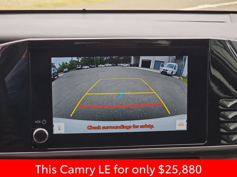 Used 2025 Toyota Camry LE FWD image 28