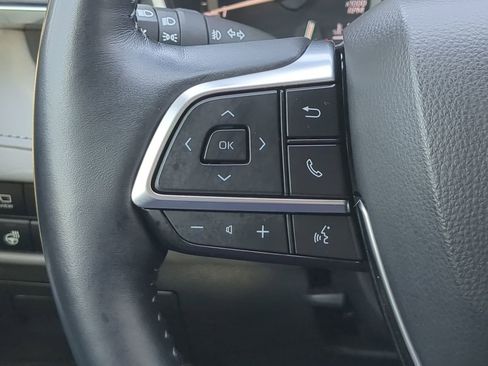 Used 2021 Toyota Highlander Platinum image 24