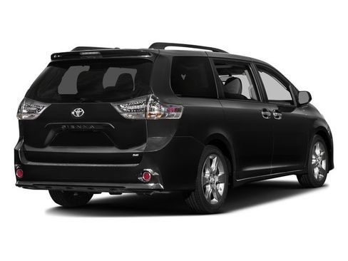 Used 2016 Toyota Sienna SE FWD image 5