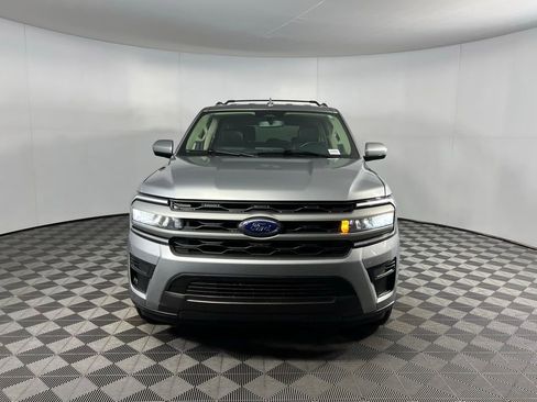 Used 2024 Ford Expedition Max XLT image 6