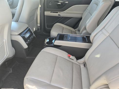 Used 2023 Lincoln Aviator Reserve w/ Equipment Group 201A image 18