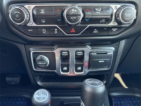 Used 2021 Jeep Wrangler Sport w/ LED Headlamp & Fog Lamp Group image 20