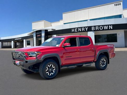 Used 2020 Toyota Tacoma TRD Off-Road w/ Advanced Technology Package AWD/4WD image 1