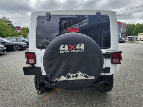 Used 2013 Jeep Wrangler Sahara w/ Dual Top Group AWD/4WD image 5