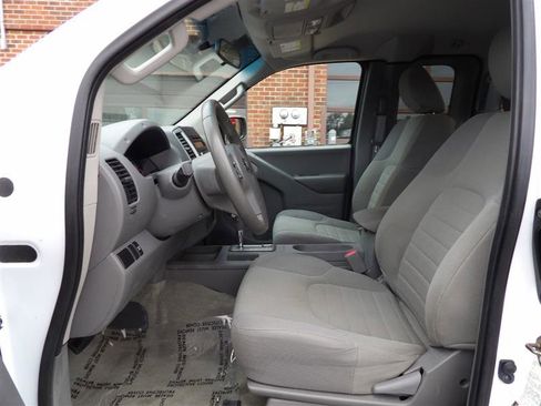 Used 2016 Nissan Frontier S image 10