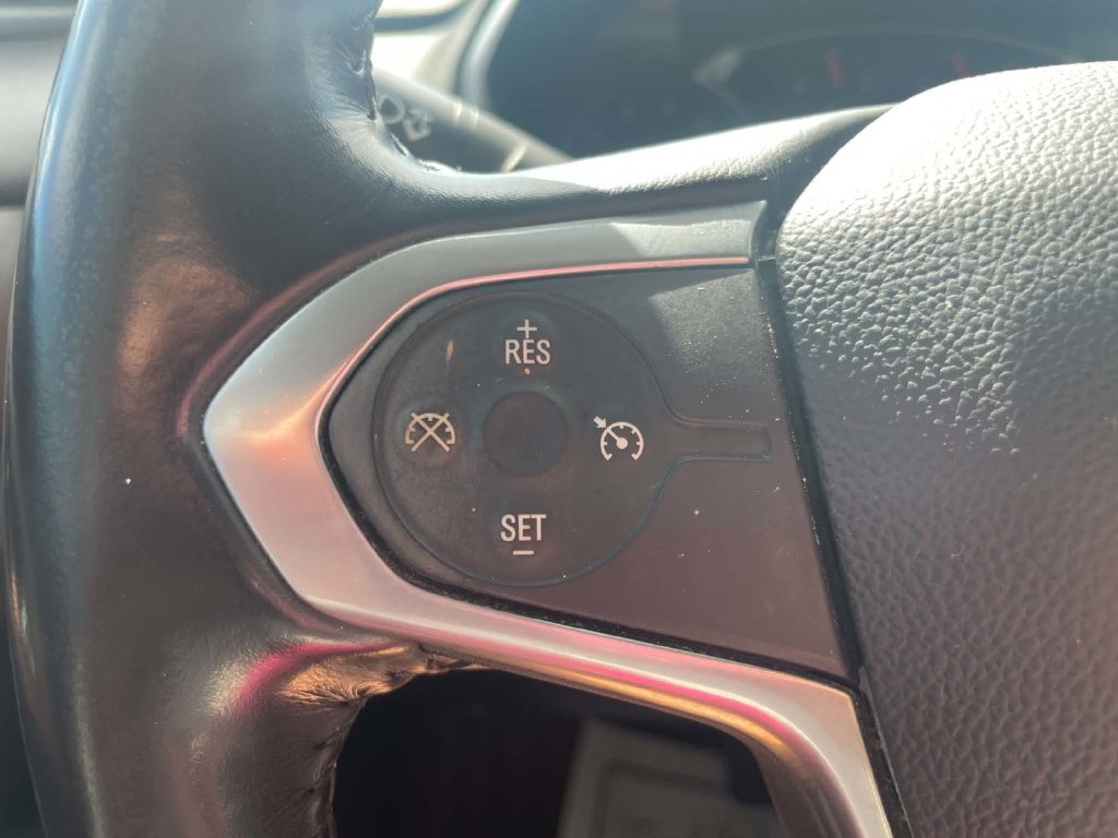 Used 2021 Chevrolet Traverse LT FWD image 16