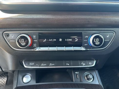 Used 2023 Audi Q5 2.0T Premium w/ Convenience Package AWD/4WD image 24