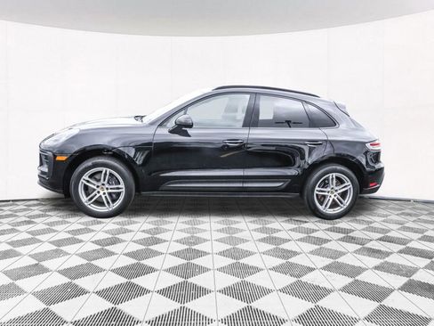 Used 2023 Porsche Macan AWD/4WD image 6