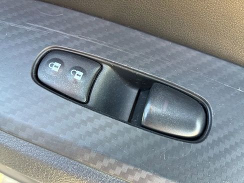 Used 2020 Nissan Altima 2.5 S FWD image 23