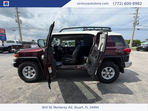 Used 2007 Toyota FJ Cruiser 4WD image 51