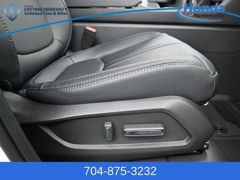 New 2026 Honda Pilot Touring image 16