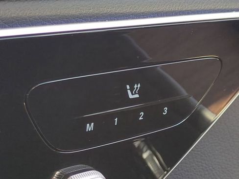 Used 2024 Mercedes-Benz GLC 300 image 25