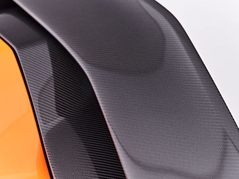 Used 2025 Lamborghini Revuelto AWD/4WD image 40