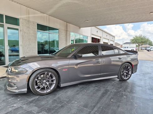 Used 2023 Dodge Charger Scat Pack w/ Plus Group RWD image 2