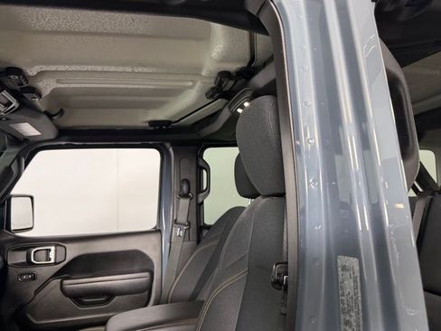 Used 2025 Jeep Wrangler Willys 4xe image 25