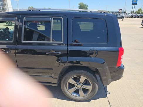 Used 2017 Jeep Patriot Sport w/ Power Value Group AWD/4WD image 5