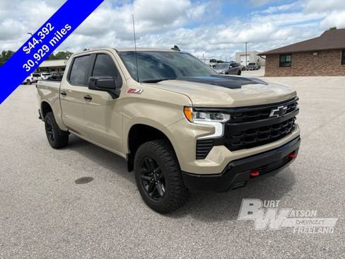 Used 2022 Chevrolet Silverado 1500 LT Trail Boss w/ Protection Package AWD/4WD image 10
