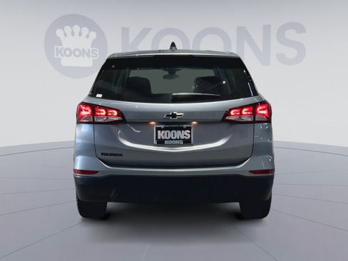 Used 2023 Chevrolet Equinox LS w/ Midnight Edition FWD image 10