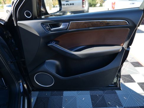 Used 2017 Audi Q5 3.0T Premium Plus w/ Technology Package image 33