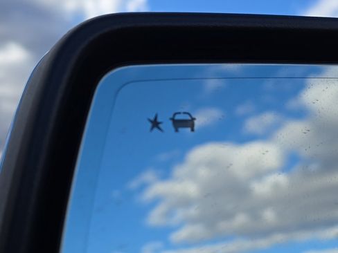 Used 2023 GMC Sierra 1500 SLT w/ SLT Convenience Package image 60