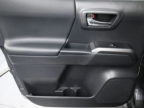 Used 2023 Toyota Tacoma TRD Off-Road image 24