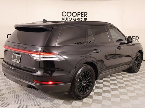 Used 2023 Lincoln Aviator AWD w/ Premium Package image 23