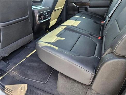 Used 2019 GMC Sierra 1500 SLT w/ SLT Premium Package image 17