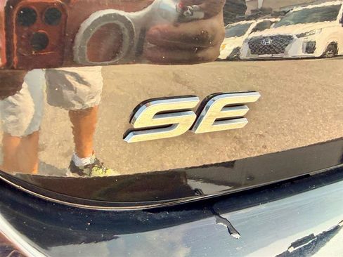 Used 2020 Hyundai Elantra SE FWD image 33