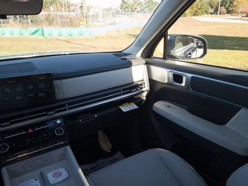 New 2027 Hyundai Santa Fe SEL FWD image 17