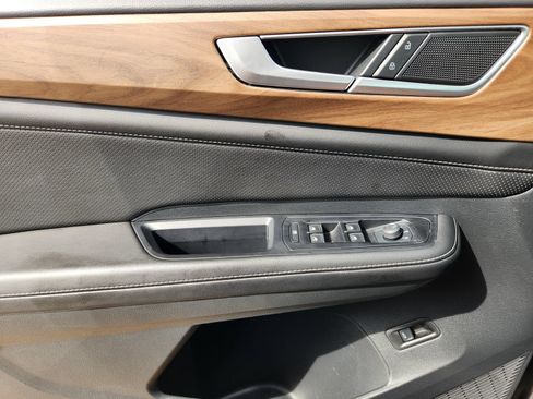 Used 2025 Volkswagen Atlas SE FWD image 29