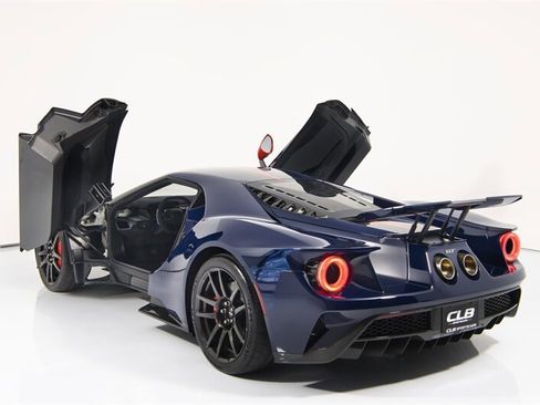 Used 2020 Ford GT Carbon Series image 35