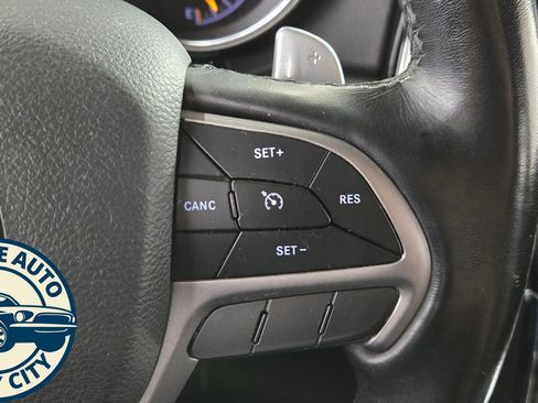 Used 2021 Jeep Grand Cherokee Limited w/ Trailer Tow Group IV AWD/4WD image 14
