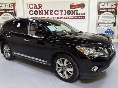 Used 2014 Nissan Pathfinder Platinum w/ Platinum Premium Package image 1