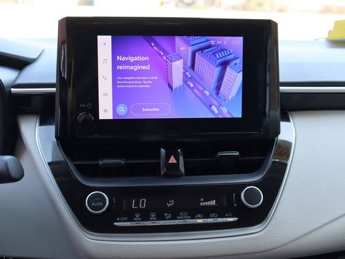 Used 2023 Toyota Corolla LE image 30