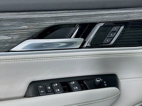 Used 2022 Jeep Wagoneer Series III image 18