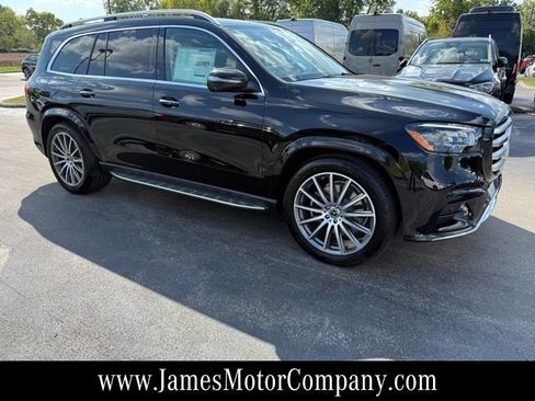 New 2026 Mercedes-Benz GLS 450 4MATIC image 3