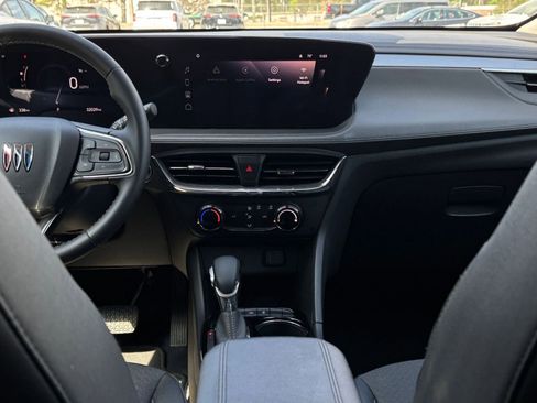 Used 2025 Buick Encore GX Preferred image 23