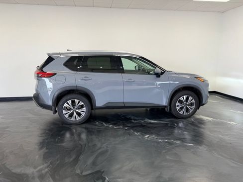 Used 2021 Nissan Rogue SV AWD/4WD image 24