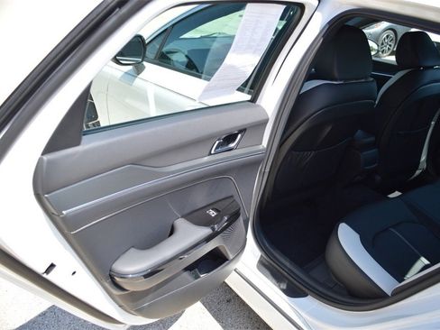 Used 2025 Kia K5 GT-Line image 25