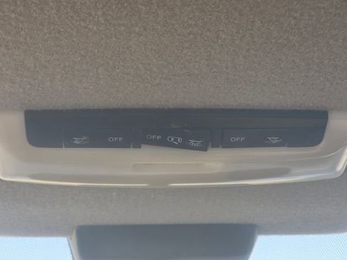 Used 2024 Nissan Kicks S FWD image 17