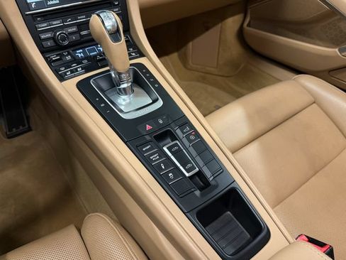 Certified 2016 Porsche 911 Targa 4S AWD/4WD image 22