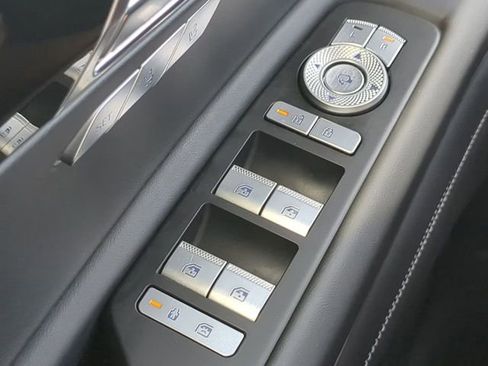 Used 2025 Genesis GV80 2.5T Standard image 23