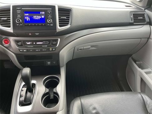Used 2020 Honda Pilot LX image 13