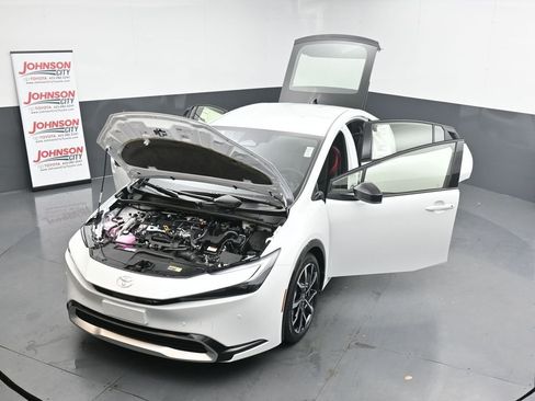 New 2026 Toyota Prius Plug-In Hybrid FWD image 37