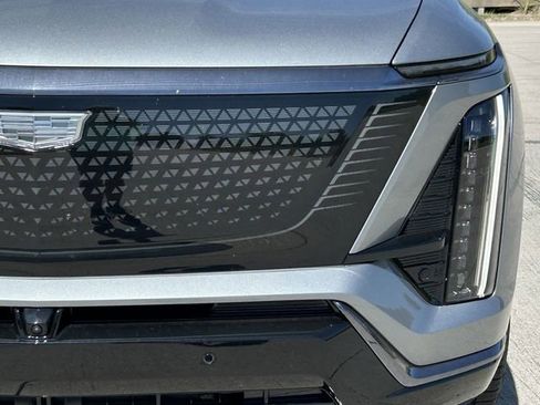 New 2026 Cadillac Vistiq Sport AWD/4WD image 7