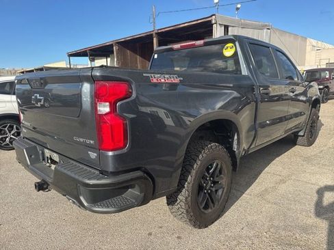 Used 2022 Chevrolet Silverado 1500 Custom Trail Boss AWD/4WD image 5