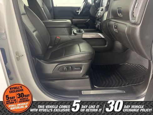 Used 2022 Chevrolet Silverado 2500 LTZ w/ LTZ Plus Package image 13