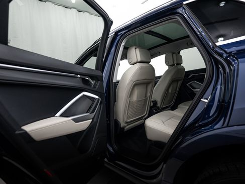 Certified 2025 Audi Q3 2.0T Premium Plus w/ Premium Plus Package image 16