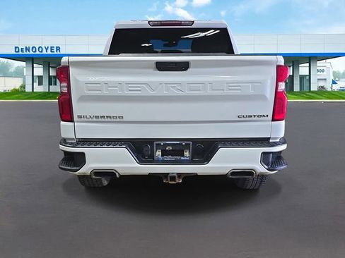 Used 2020 Chevrolet Silverado 1500 Custom w/ Custom Value Package image 6