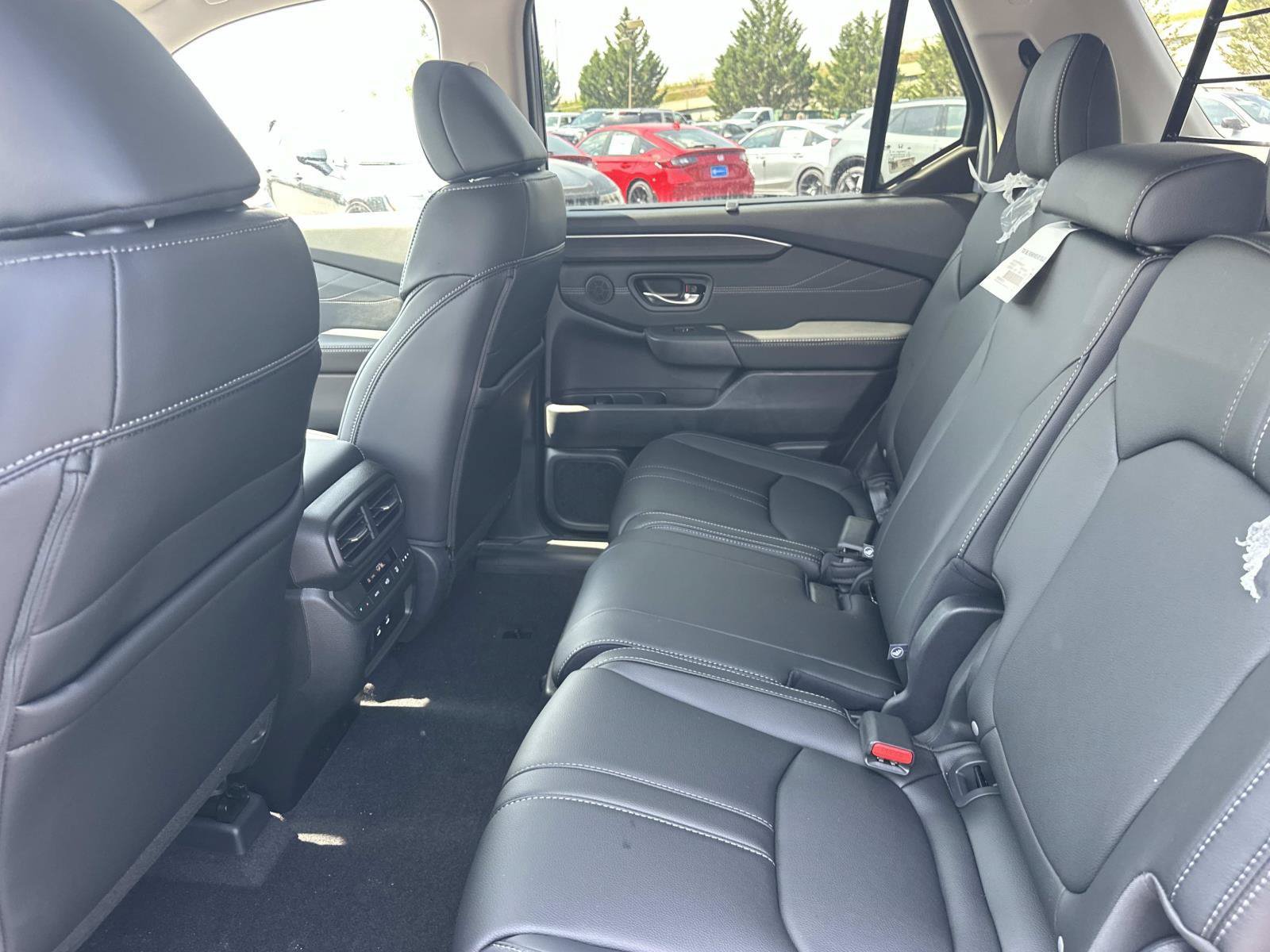 New 2026 Honda Pilot Touring image 8